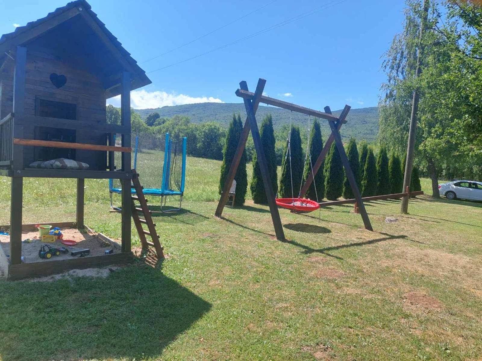Jelena Hotel Korenica Exterior foto