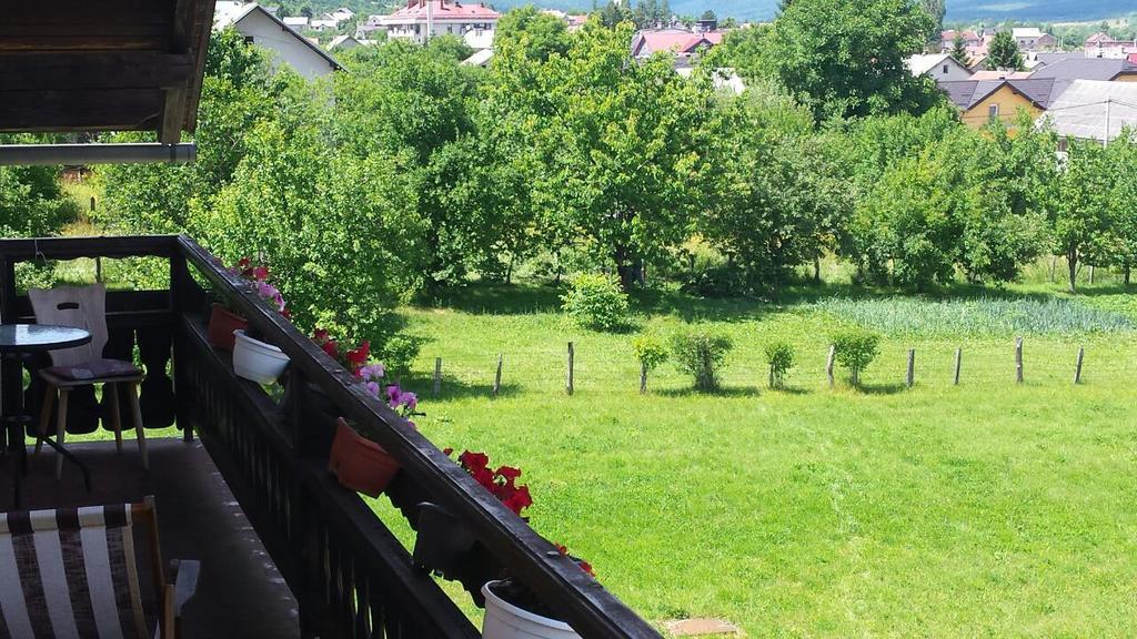 Jelena Hotel Korenica Exterior foto